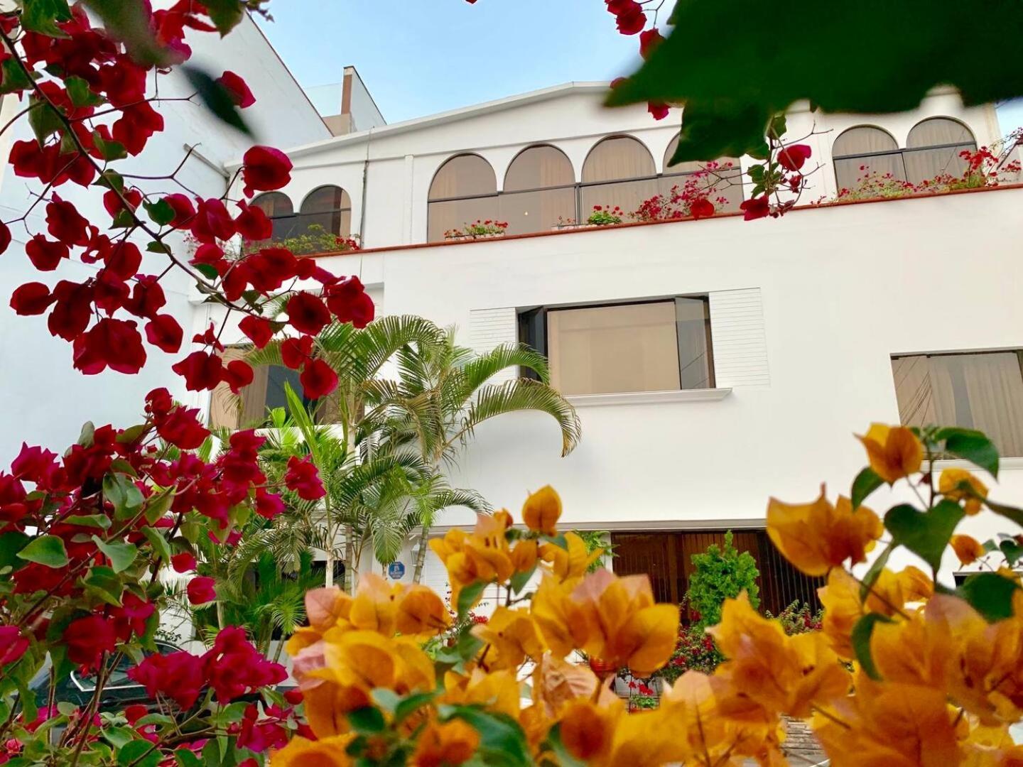 Casa Bella Boutique San Isidro Hotel